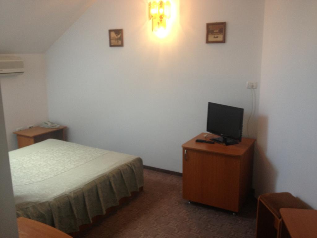 Hotel Lotus Arad Quarto foto