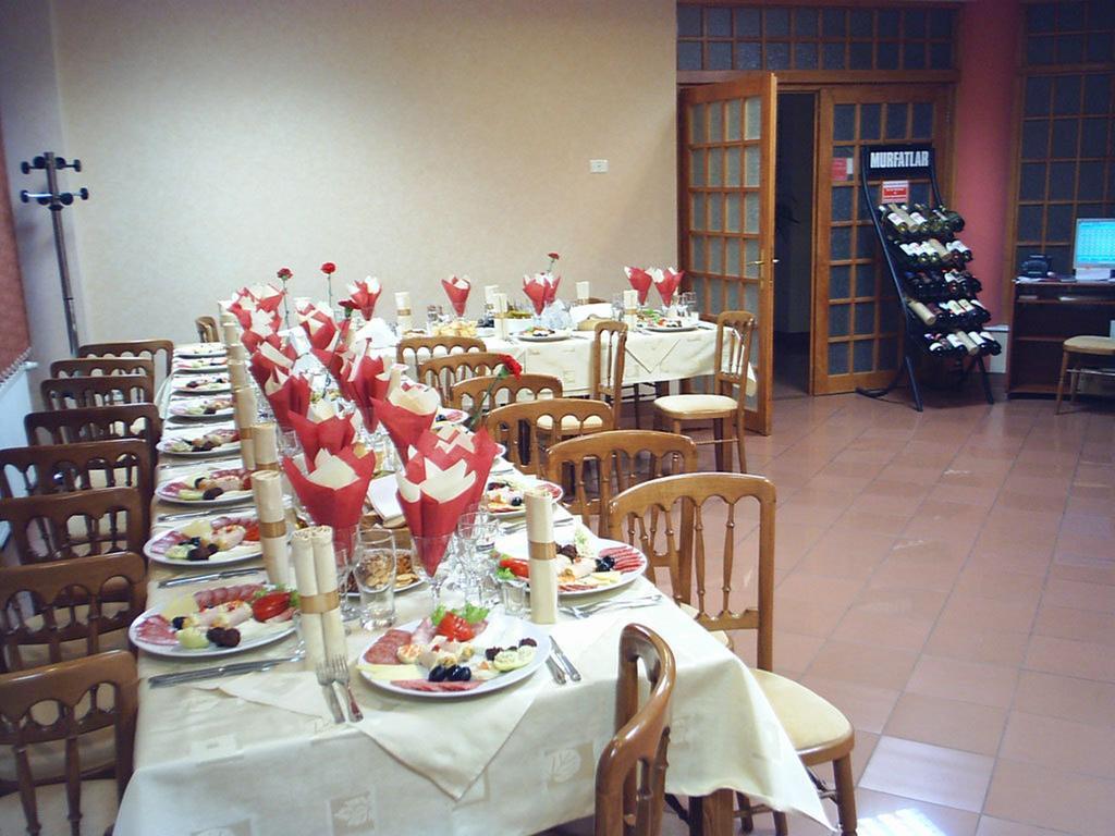 Hotel Lotus Arad Exterior foto