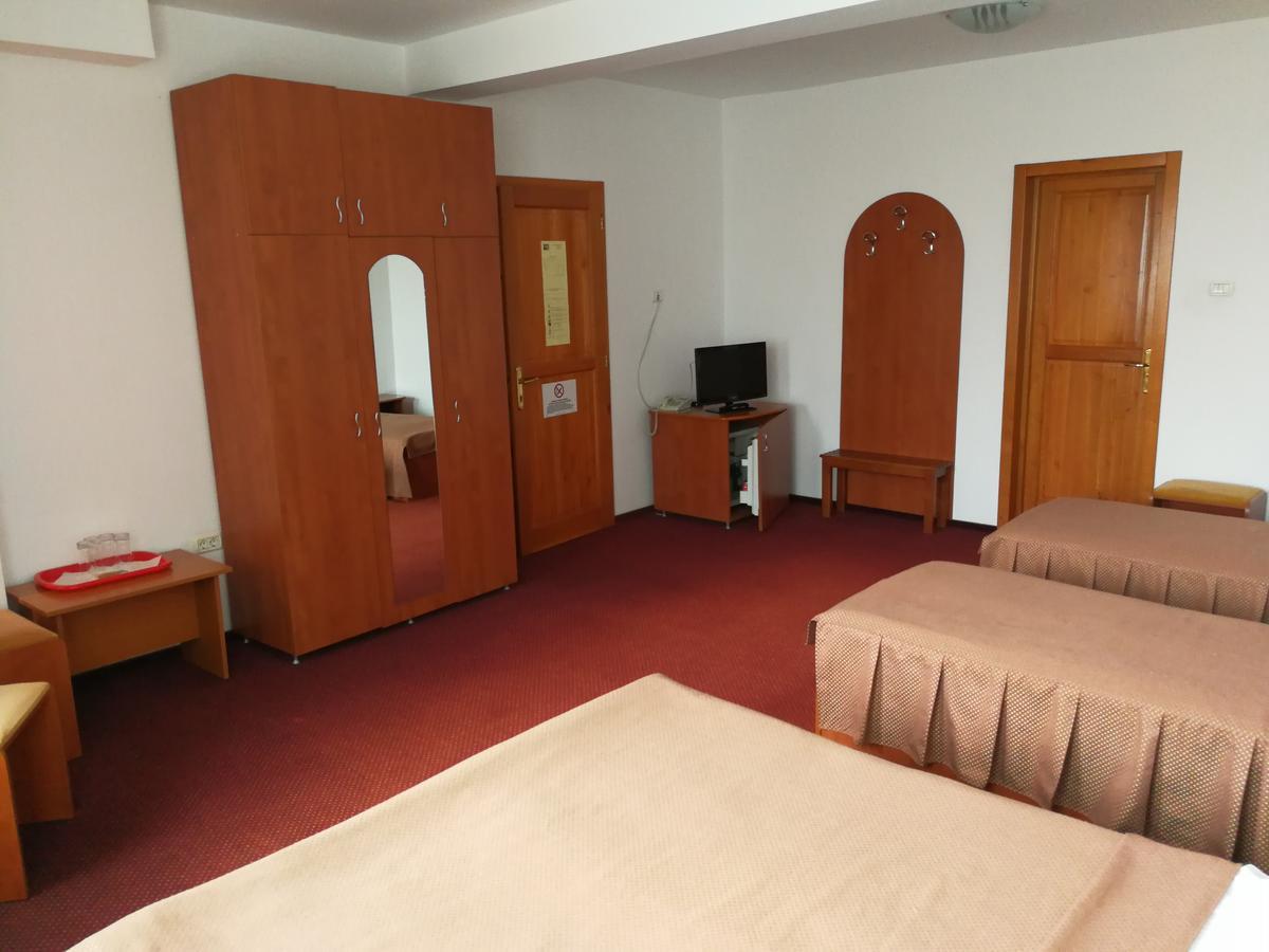 Hotel Lotus Arad Exterior foto